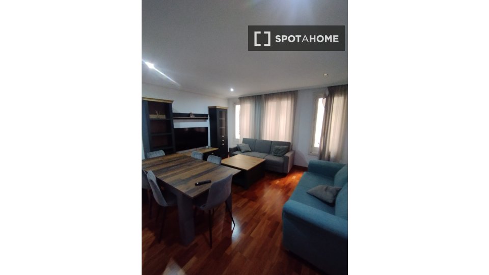 Double room Madrid, 2 beds, 80m² — photo 7