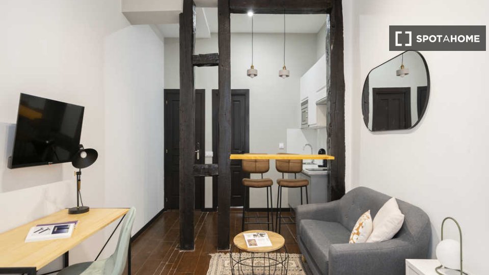 Double room Madrid, 6 beds — photo 31