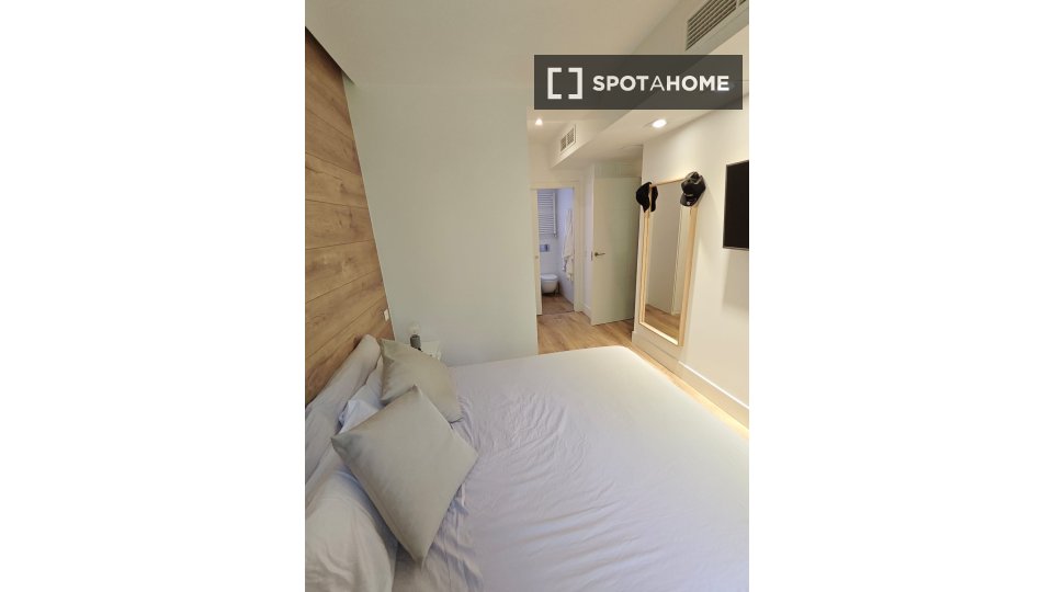 Apartment Madrid, 2 beds, 87m² — photo 2