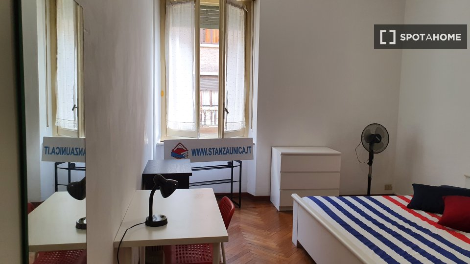 Double room Turin, 4 beds, 110m² — photo 11