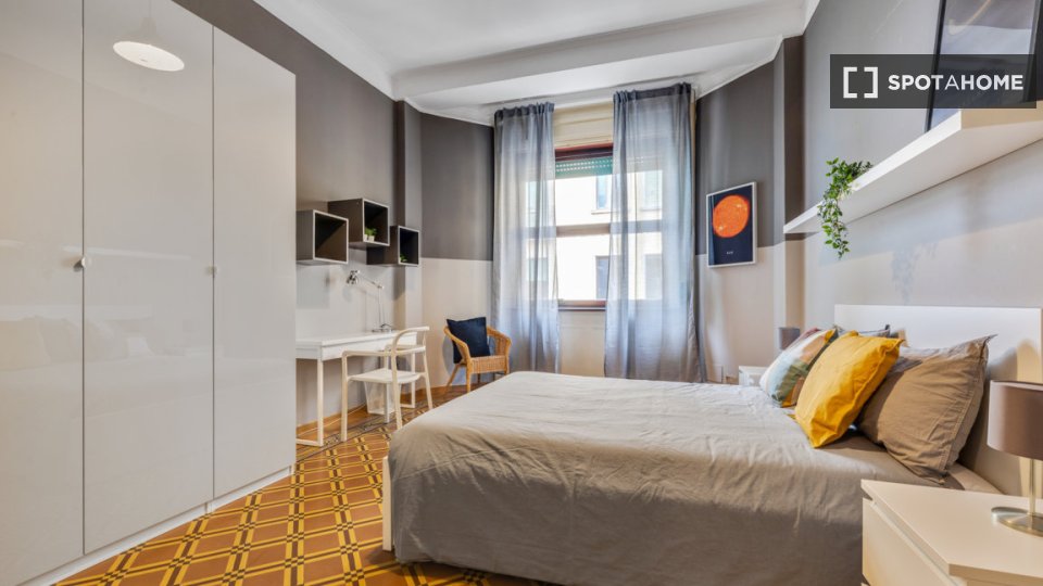 Double room Milan, 3 beds, 89m² — photo 16