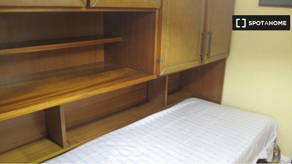 Double room Barcelona, 2 beds, 60m² — photo 9