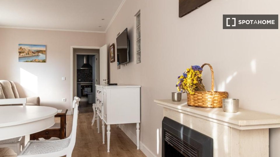 Apartment Porto, 2 beds, 80m² — photo 3