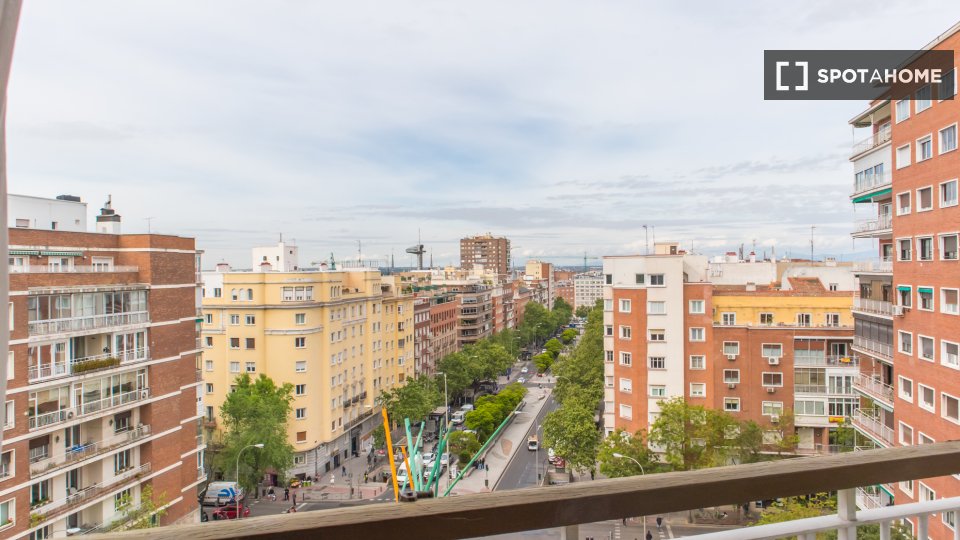 Double room Madrid, 9 beds — photo 19