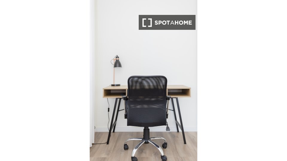 Apartment Porto, 3 beds, 95m² — photo 9