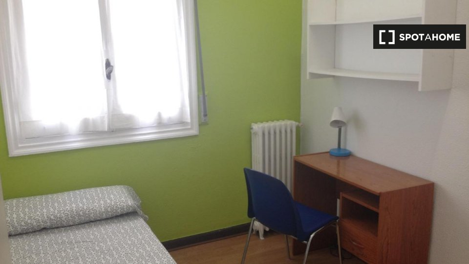 Double room Madrid, 11 beds — photo 1