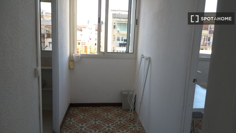 Double room Barcelona, 5 beds, 90m² — photo 7