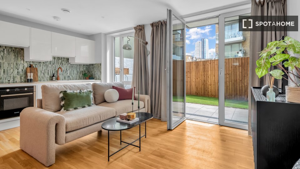Apartment London, 2 beds — photo 65