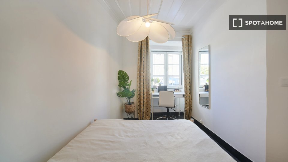 Double room Lisbon, 13 beds — photo 13
