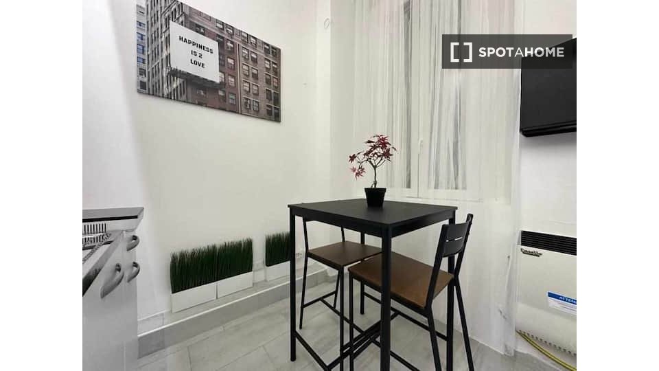 Apartment mono Milan — photo 1
