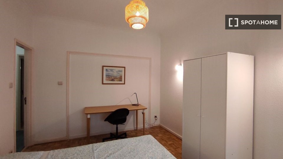 Double room Porto, 4 beds, 100m² — photo 8