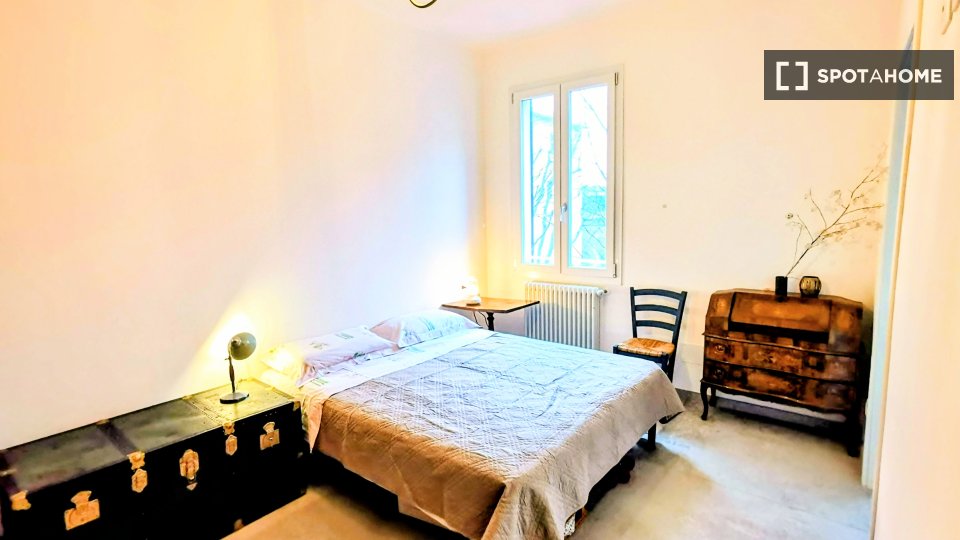 Double room Bologna, 3 beds, 94m² — photo 21