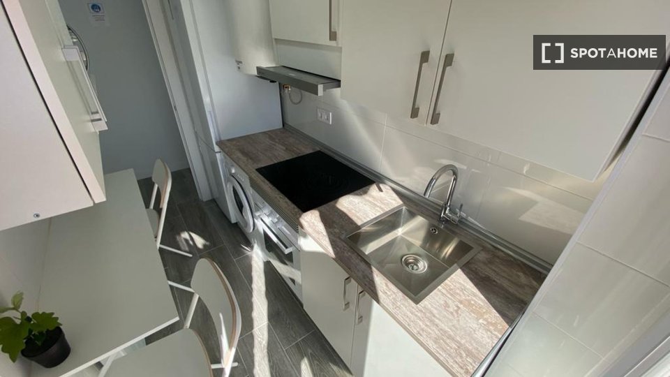 Double room Madrid, 4 beds — photo 18