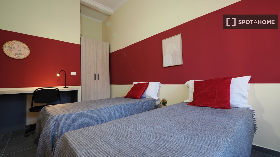 Double room Turin, 2 beds — photo 10