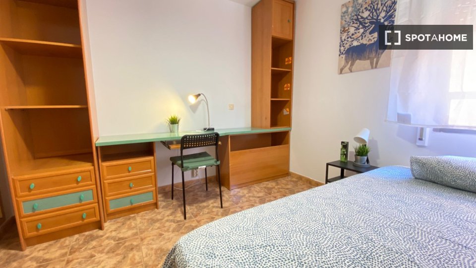 Double room Madrid, 7 beds — photo 15