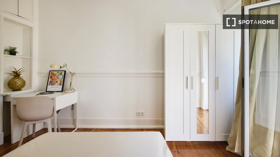 Double room Lisbon, 6 beds — photo 3