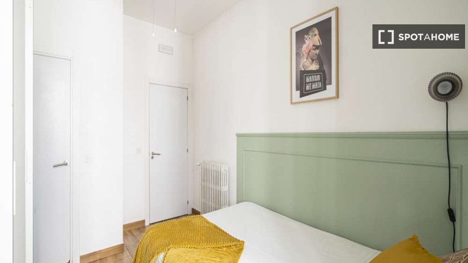 Double room Madrid, 67 beds — photo 11