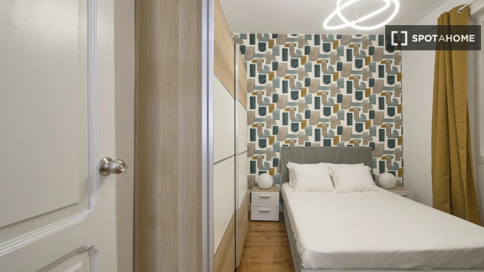 Double room Lisbon, 8 beds — photo 1