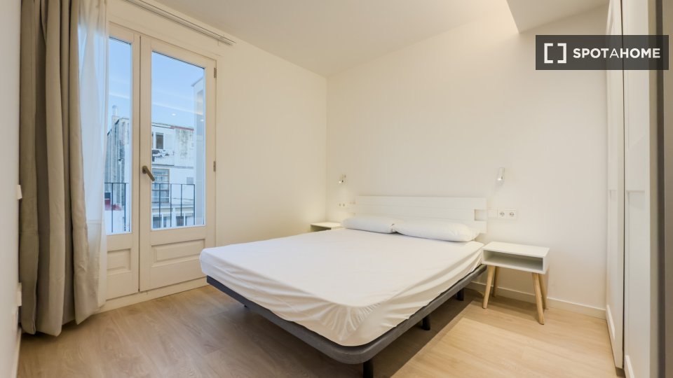 Apartment Barcelona, 2 beds, 73m² — photo 36