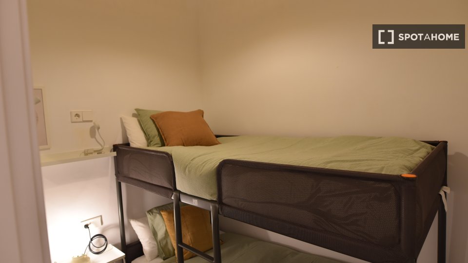 Habitación doble Barcelona, 14 habitaciones — foto 5