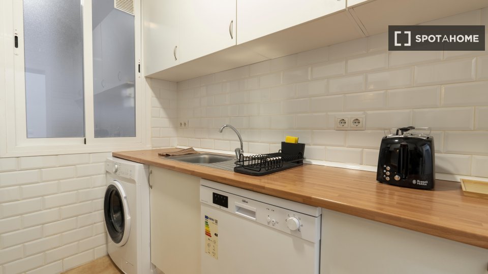 Double room Madrid, 4 beds — photo 5