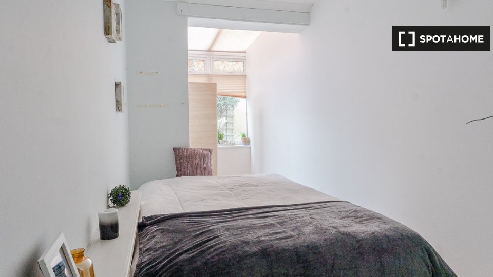 Double room London, 5 beds — photo 17