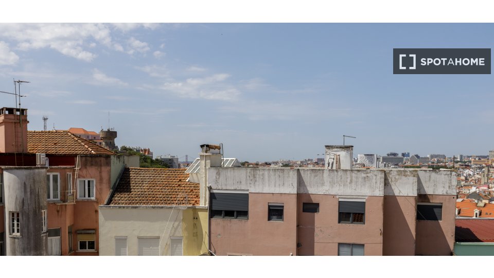 Apartment mono Lisbon, 35m² — photo 4