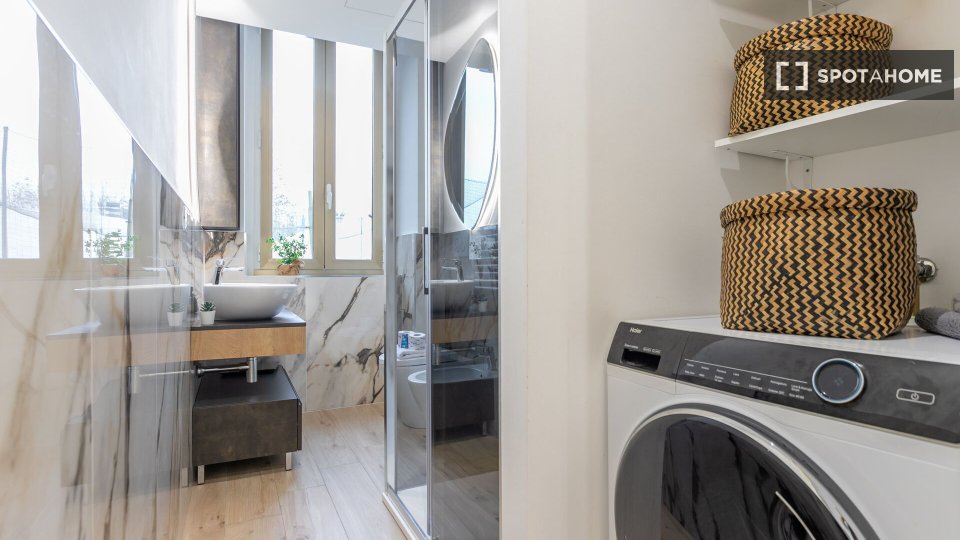 Apartment Milan, 2 beds, 70m² — photo 4