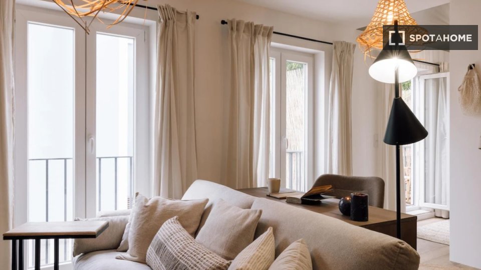 Apartment Lisbon, 1 bed — photo 6