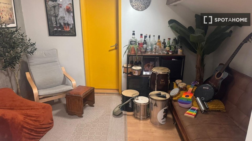 Apartment Lisbon, 3 beds, 100m² — photo 1