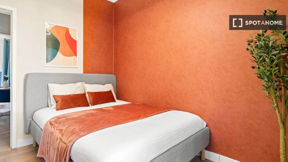 Double room Lisbon, 5 beds — photo 13
