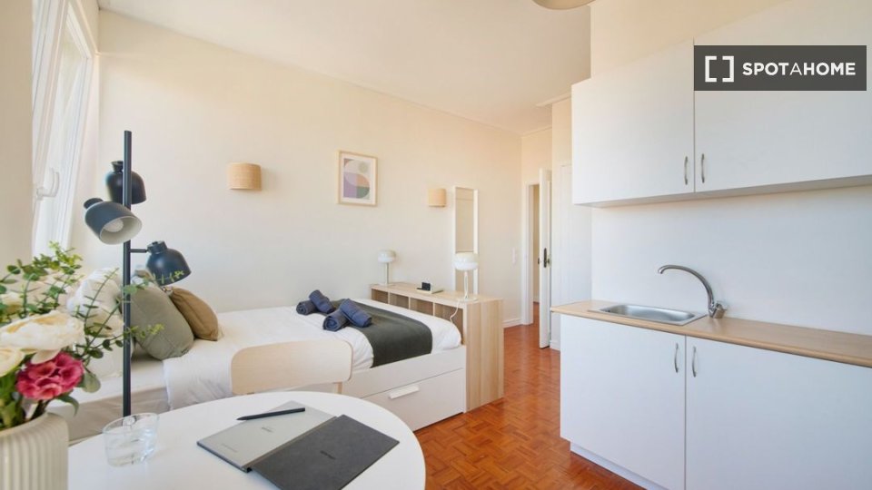 Apartment mono Lisbon — photo 16