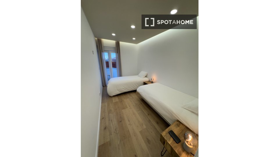Apartment Lisbon, 3 beds, 85m² — photo 7