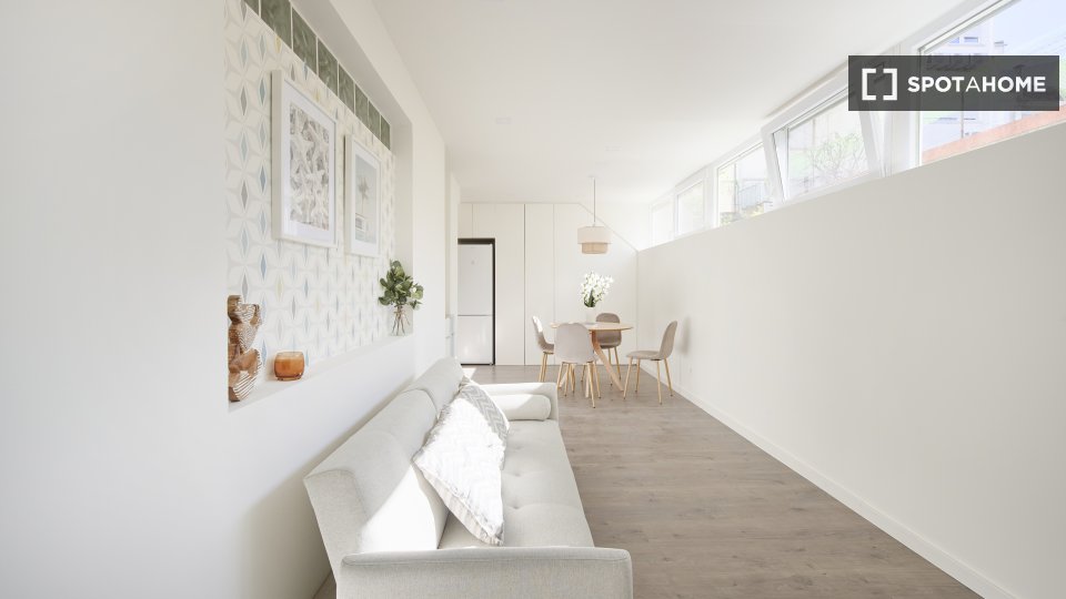 Double room Lisbon, 4 beds — photo 17