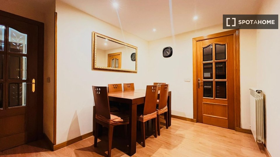 Double room Madrid, 4 beds — photo 18