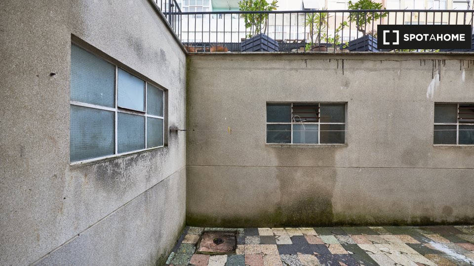 Double room Lisbon, 6 beds — photo 8