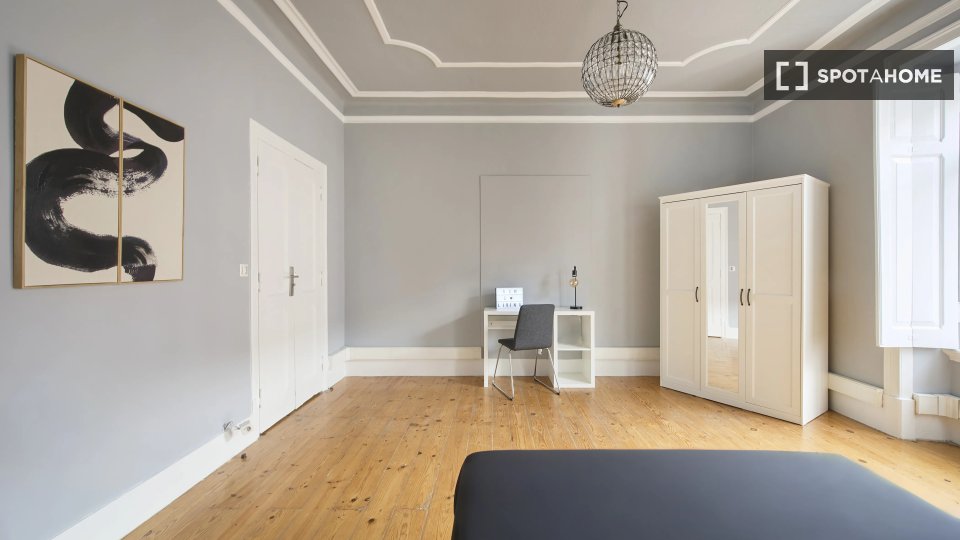 Double room Lisbon, 8 beds — photo 12