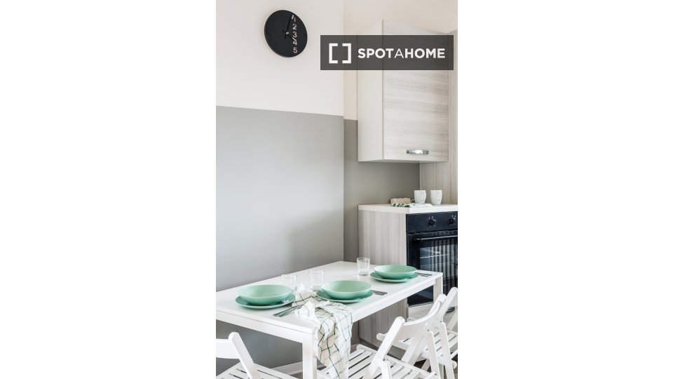 Double room Milan, 5 beds — photo 15