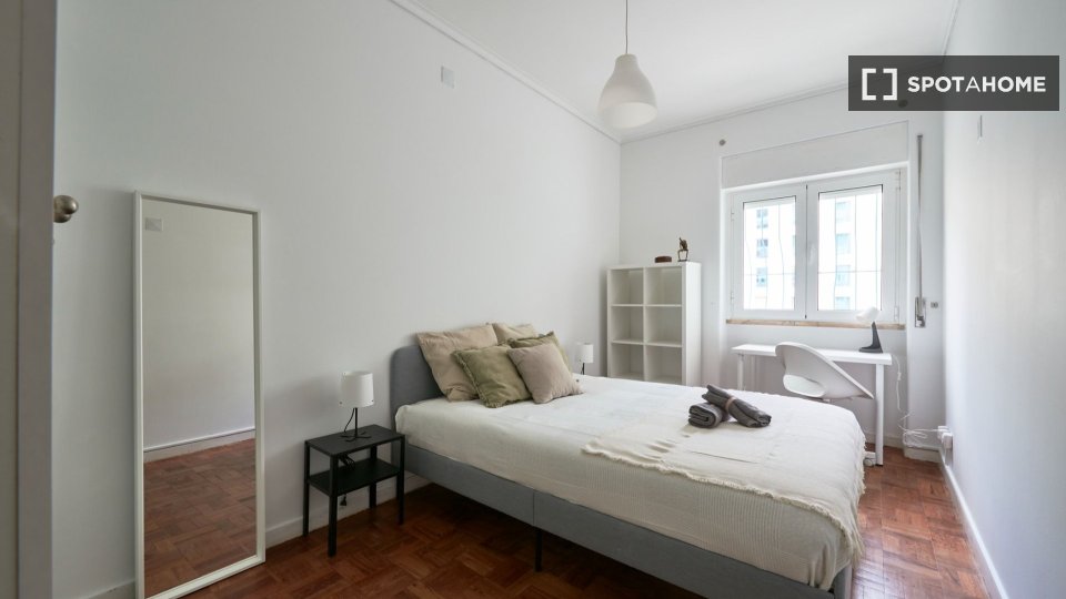 Double room Lisbon, 10 beds — photo 22