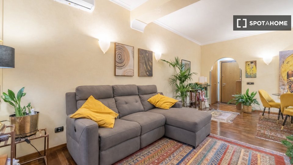 Appartamento con 2 camere da letto in affitto a Tomba di Nerone, Roma - en Roma