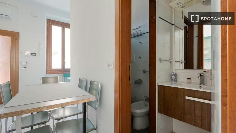 Apartment Milan, 1 bed — photo 6
