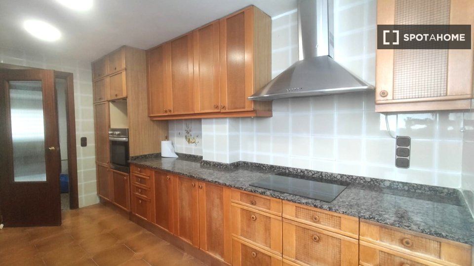 Double room Valencia, 4 beds, 120m² — photo 14