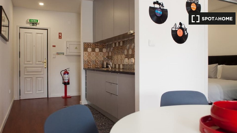 Apartment Porto, 1 bed — photo 2