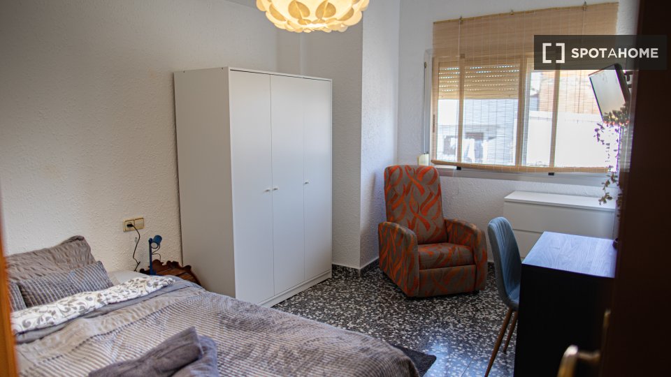 Double room Valencia, 4 beds, 140m² — photo 5