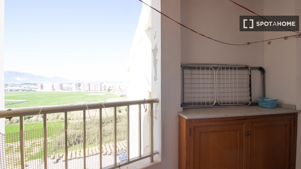 Apartment Valencia, 4 beds, 120m² — photo 12