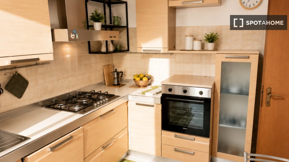 Double room Milan, 3 beds, 95m² — photo 9