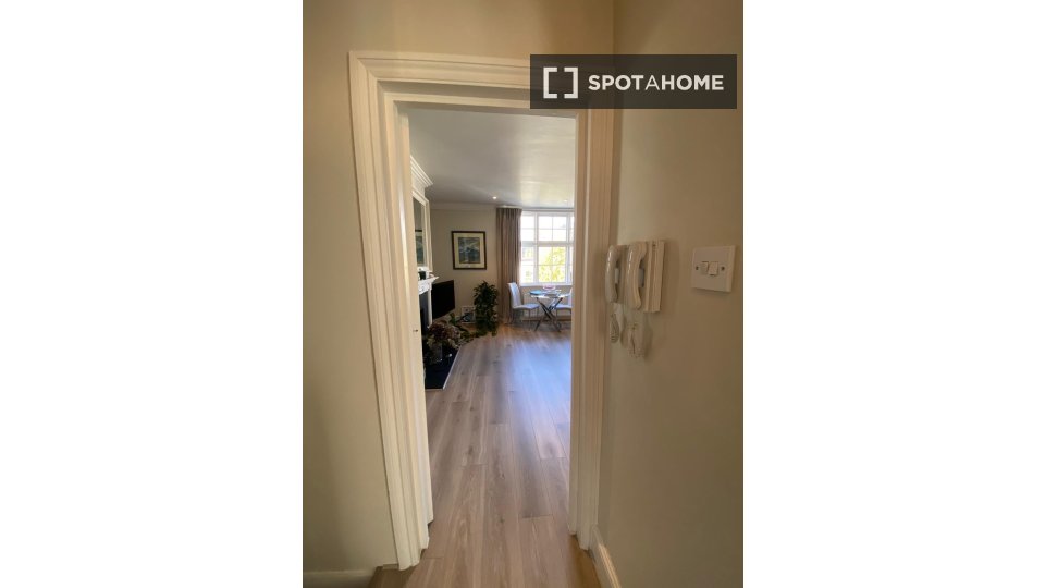 Apartment London, 1 bed, 44m² — photo 7