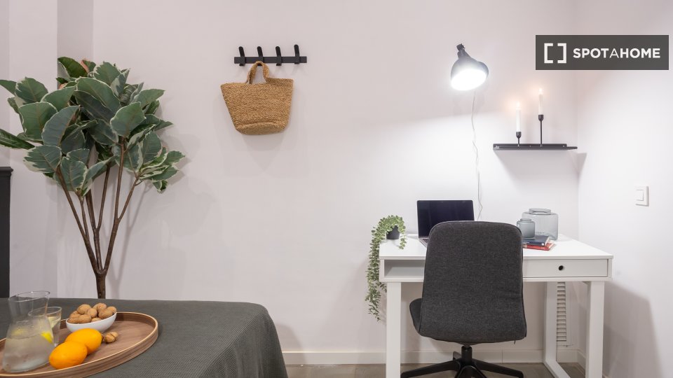 Double room Barcelona, 16 beds, 380m² — photo 5