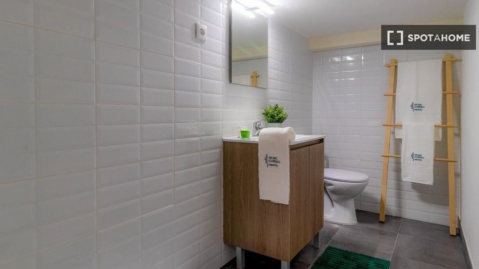 Double room Porto, 10 beds, 500m² — photo 6
