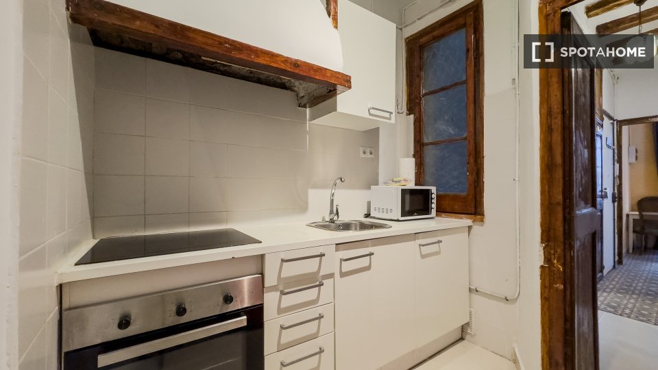 Apartment mono Barcelona, 40m² — photo 6